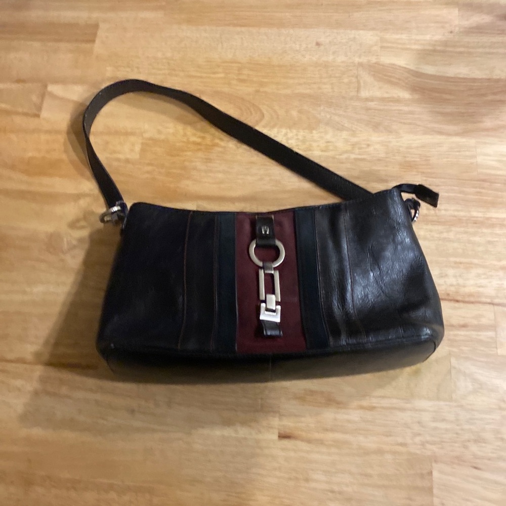 Etienne Aigner Black And Red Leather Shoulder Bag 61585